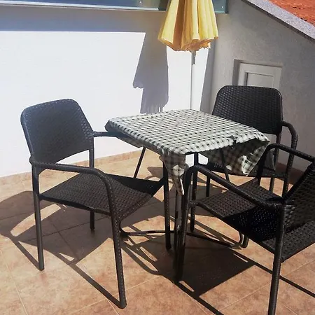 Appartement Serge 3 *